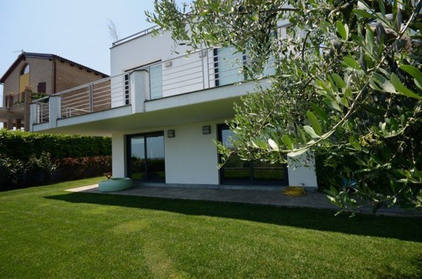 casa indipendente in vendita a Popoli Terme