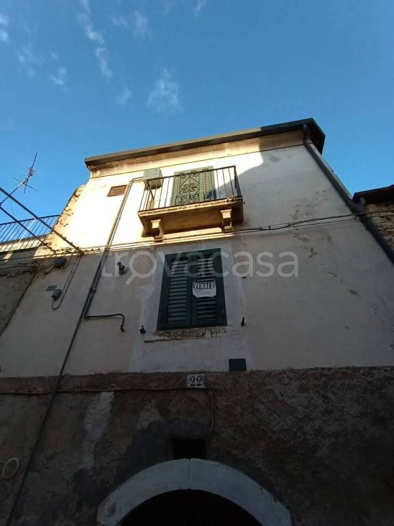 casa indipendente in vendita a Popoli Terme