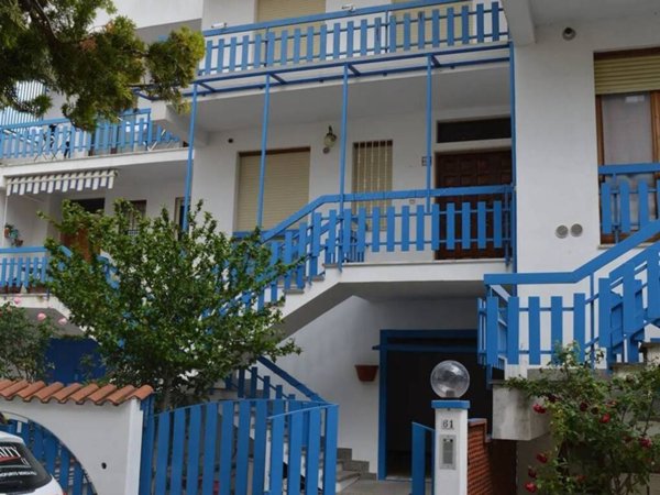 casa indipendente in vendita a Popoli Terme