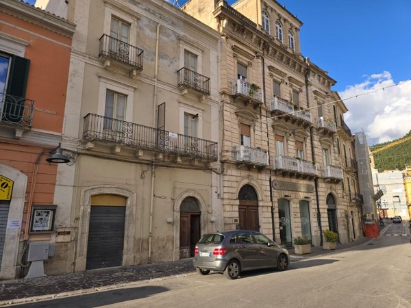 negozio in vendita a Popoli Terme