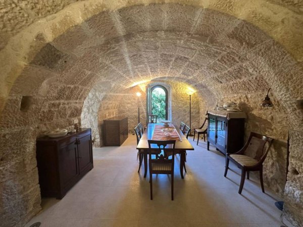 casa indipendente in vendita a Roccamorice in zona Piano delle Castagne
