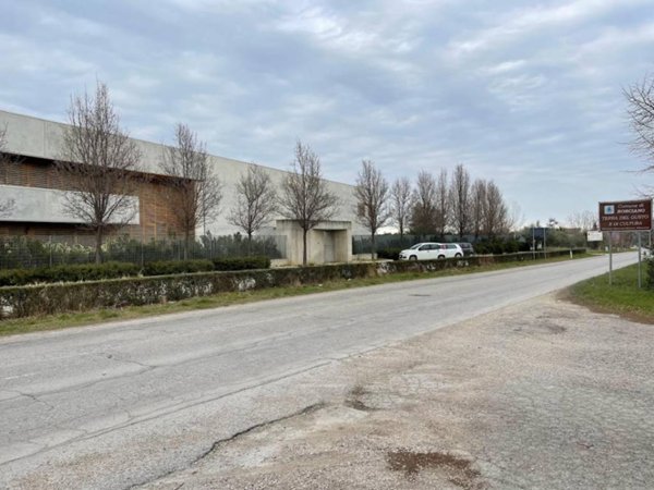 casa indipendente in vendita a Rosciano