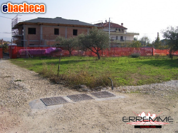 casa indipendente in vendita a Rosciano