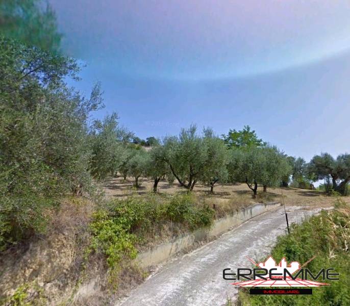 negozio in vendita a Rosciano