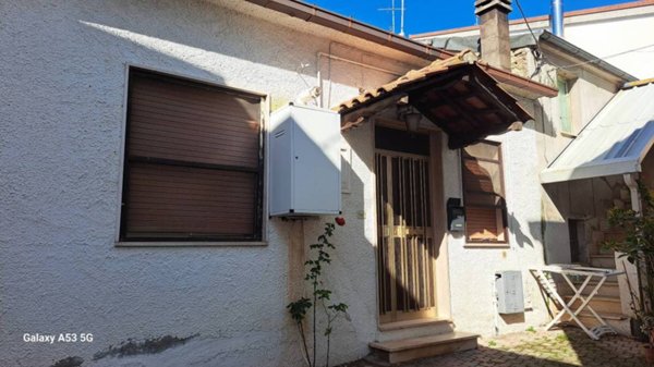 casa indipendente in vendita a Rosciano