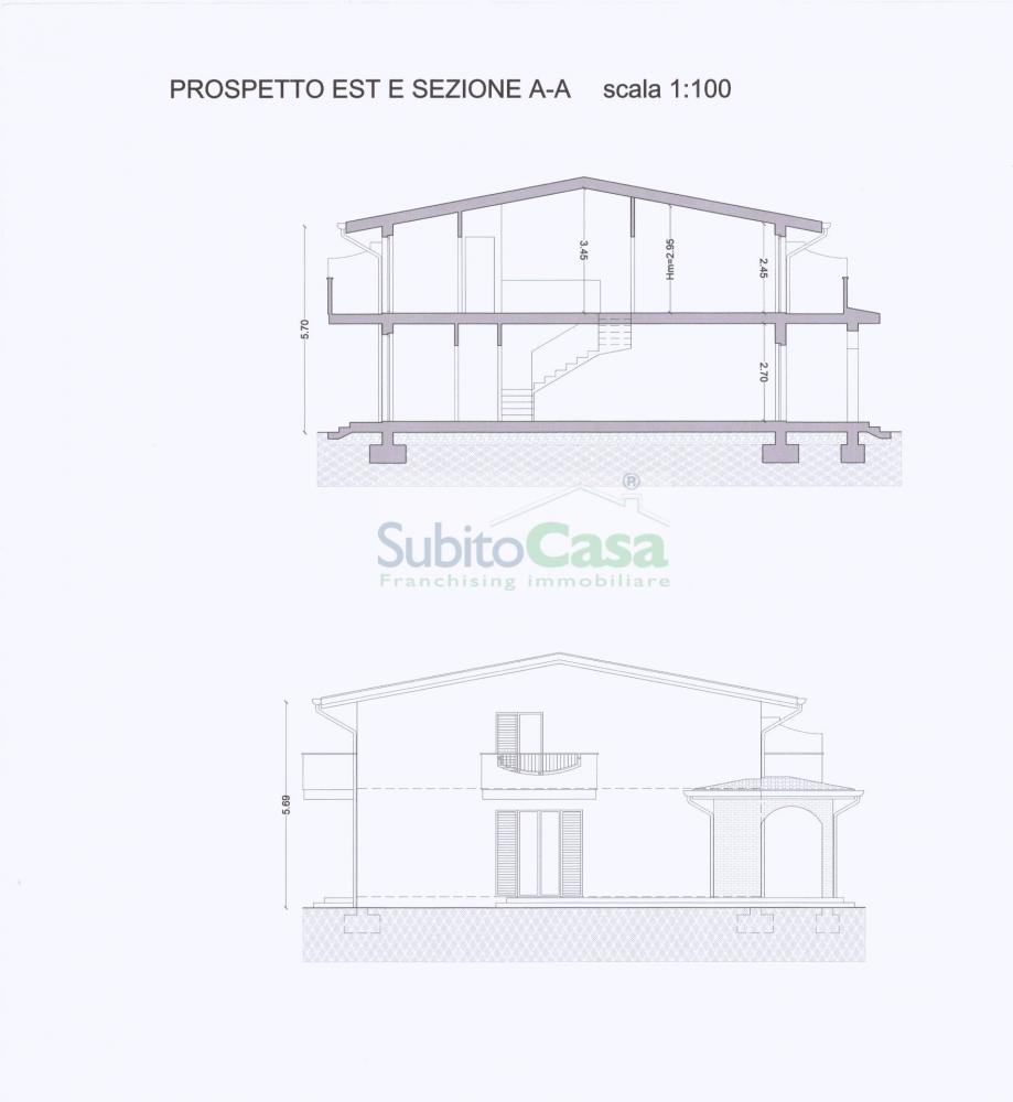 casa indipendente in vendita a Rosciano