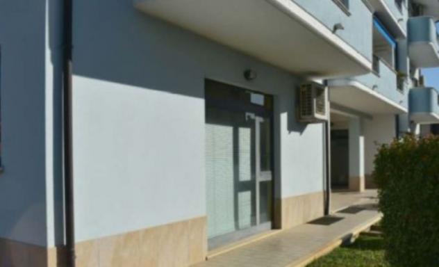 negozio in vendita a Rosciano