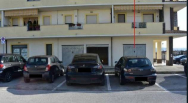 capannone in vendita a Rosciano