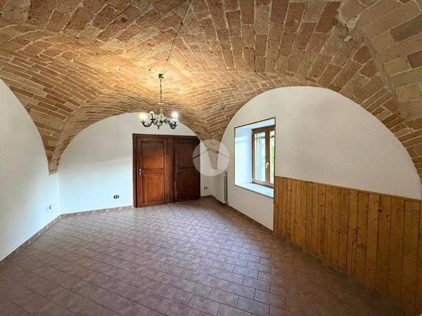 casa indipendente in vendita a Rosciano