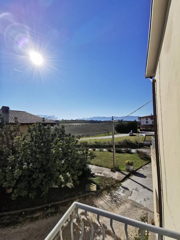 casa indipendente in vendita a Rosciano