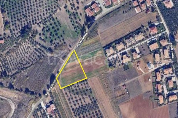 terreno edificabile in vendita a Rosciano