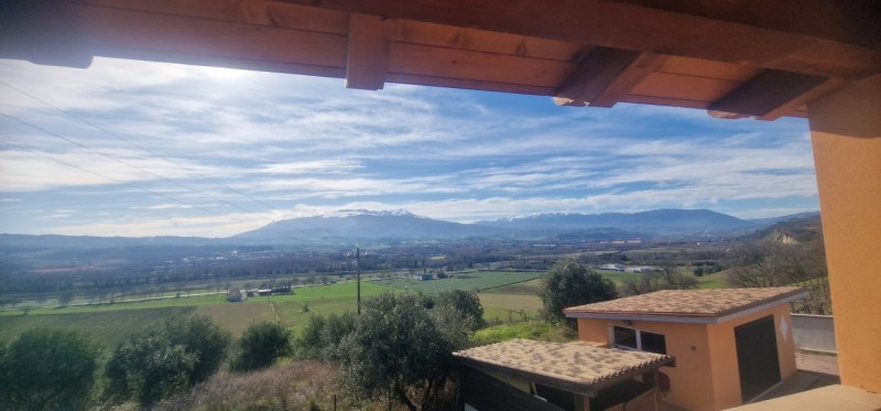 casa indipendente in vendita a Rosciano