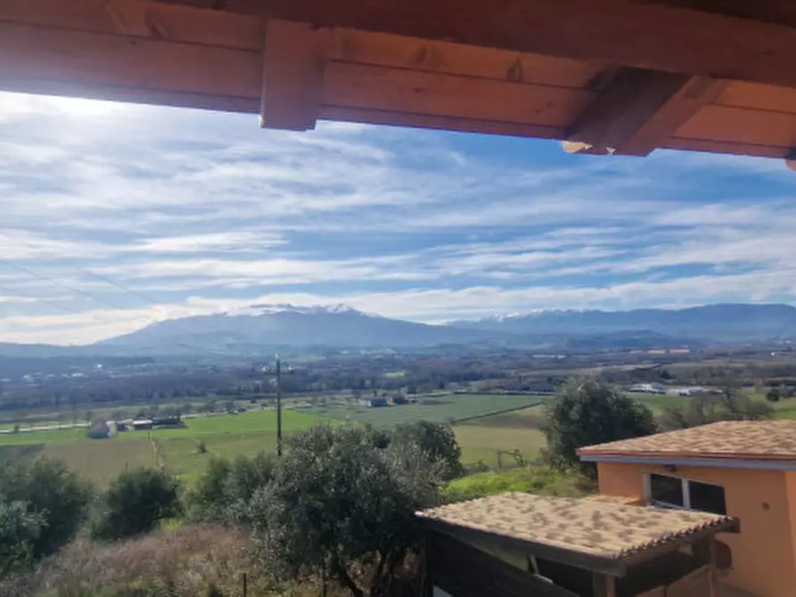 casa indipendente in vendita a Rosciano