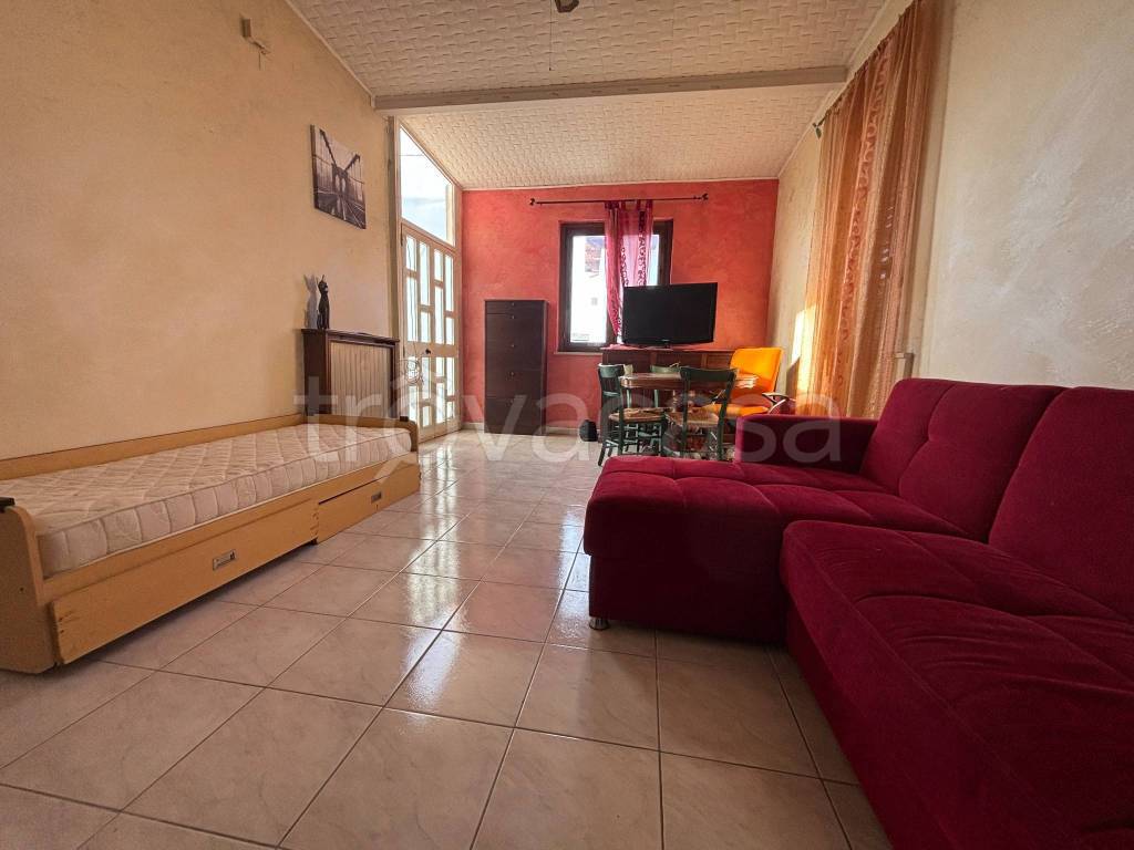 casa indipendente in vendita a Rosciano