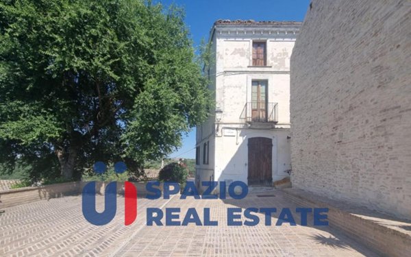 casa indipendente in vendita a Rosciano