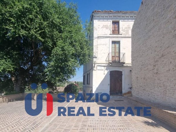 casa indipendente in vendita a Rosciano