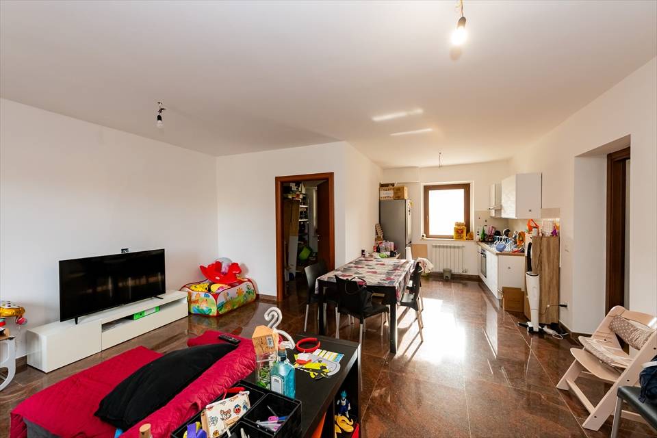 casa indipendente in vendita a Rosciano