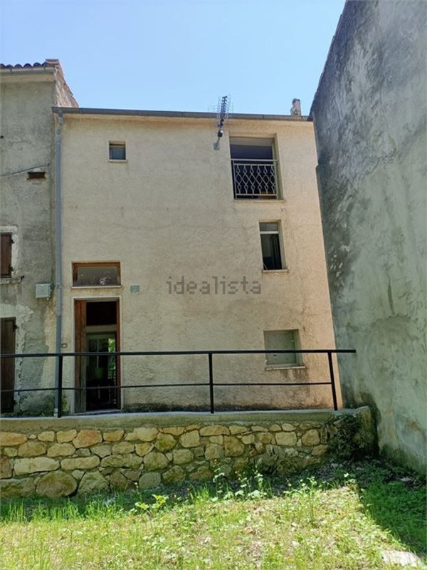 casa indipendente in vendita a Rosciano
