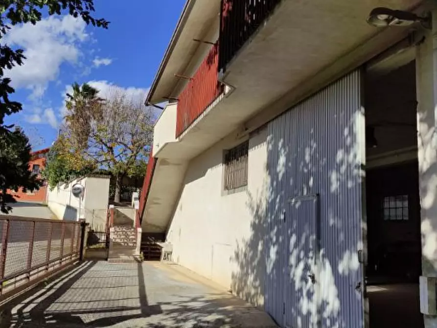 casa indipendente in vendita a Rosciano