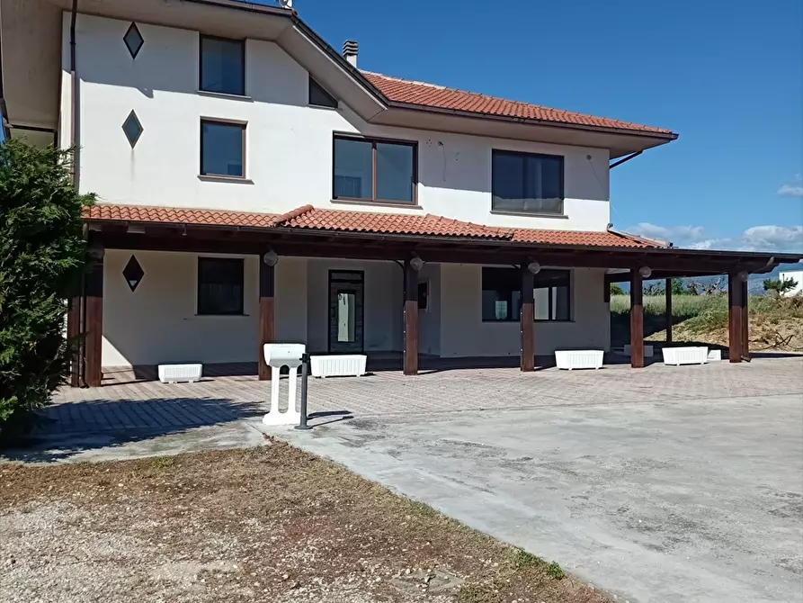 casa indipendente in vendita a Rosciano