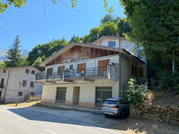 appartamento in vendita a Sant'Eufemia a Maiella