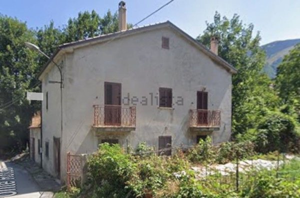 casa indipendente in vendita a Sant'Eufemia a Maiella