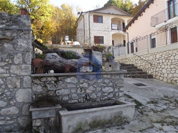 appartamento in vendita a Sant'Eufemia a Maiella