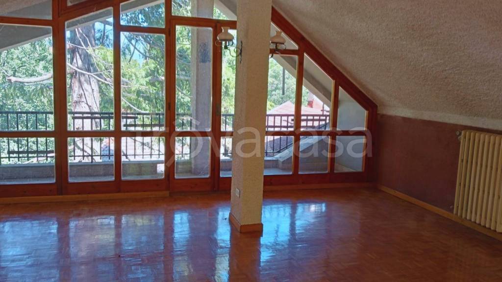 casa indipendente in vendita a Sant'Eufemia a Maiella