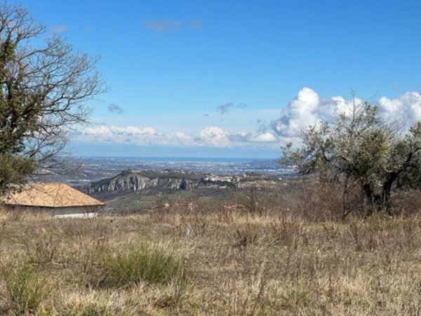 terreno edificabile in vendita a San Valentino in Abruzzo Citeriore