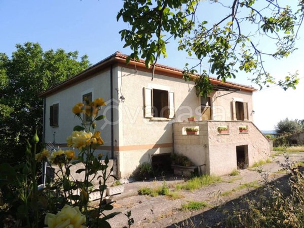 casa indipendente in vendita a San Valentino in Abruzzo Citeriore