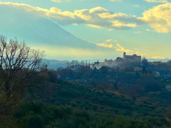 casa indipendente in vendita a San Valentino in Abruzzo Citeriore