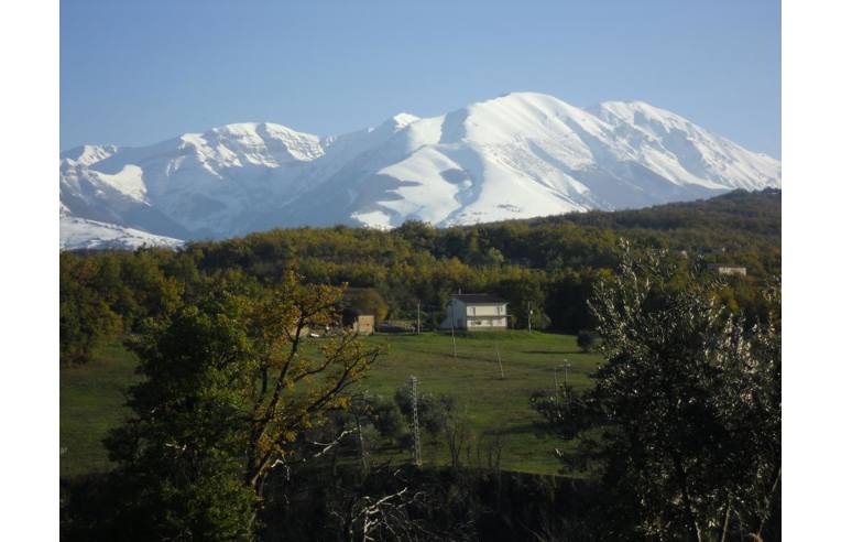 casa indipendente a San Valentino in Abruzzo Citeriore in zona Trovigliano