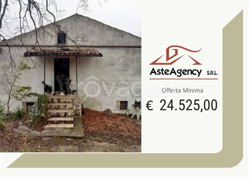 casa indipendente a San Valentino in Abruzzo Citeriore in zona Trovigliano