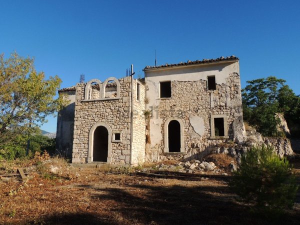 casa indipendente in vendita a San Valentino in Abruzzo Citeriore
