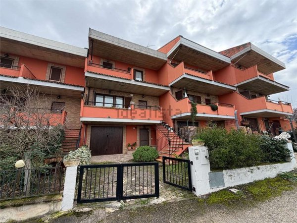 casa indipendente in vendita a San Valentino in Abruzzo Citeriore