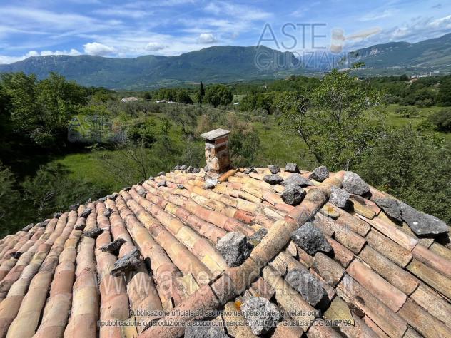 terreno edificabile a San Valentino in Abruzzo Citeriore in zona Trovigliano