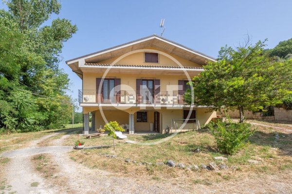casa indipendente in vendita a San Valentino in Abruzzo Citeriore