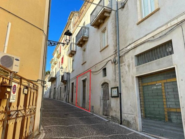 locale commerciale in vendita a San Valentino in Abruzzo Citeriore
