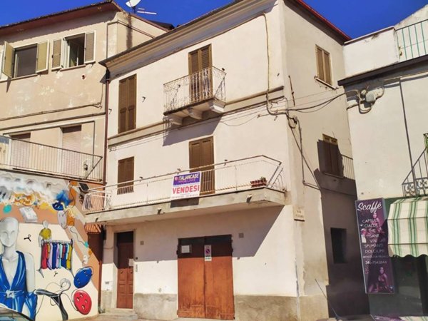 casa indipendente in vendita a Scafa
