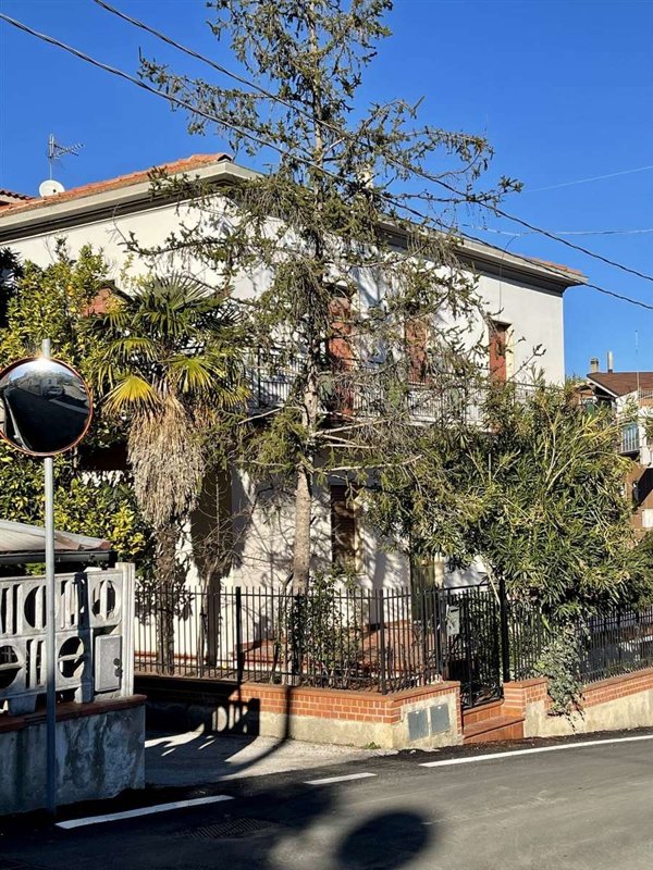 casa indipendente in vendita a Scafa