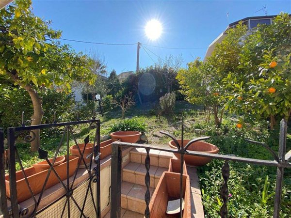 casa indipendente in vendita a Scafa