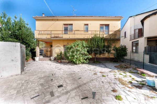 casa indipendente in vendita a Scafa