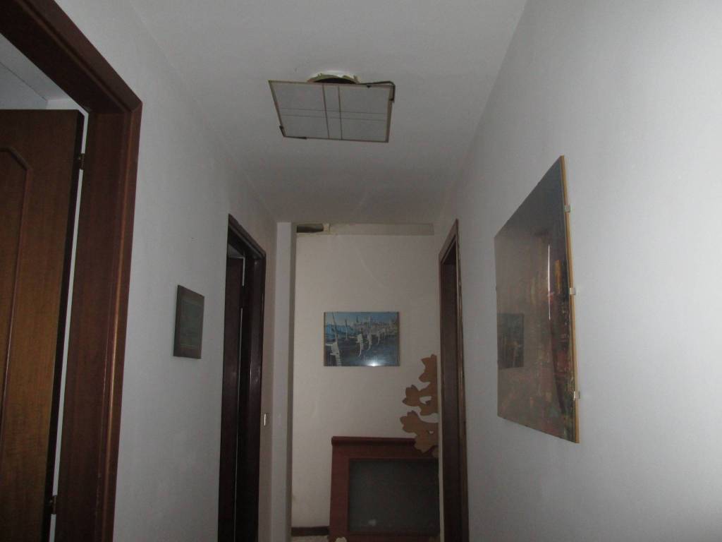 intera palazzina in vendita a Scafa