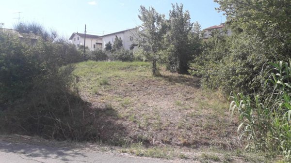 terreno edificabile in vendita a Scafa