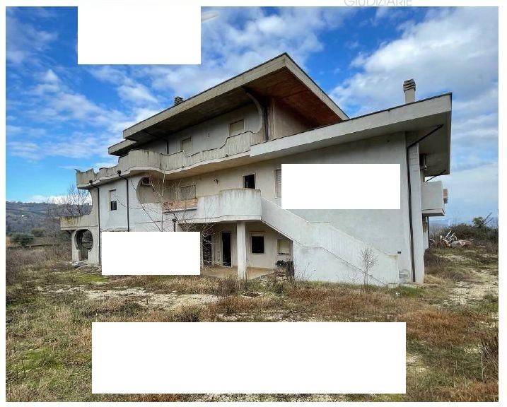 casa indipendente in vendita a Scafa