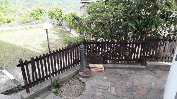 casa indipendente in vendita a Serramonacesca