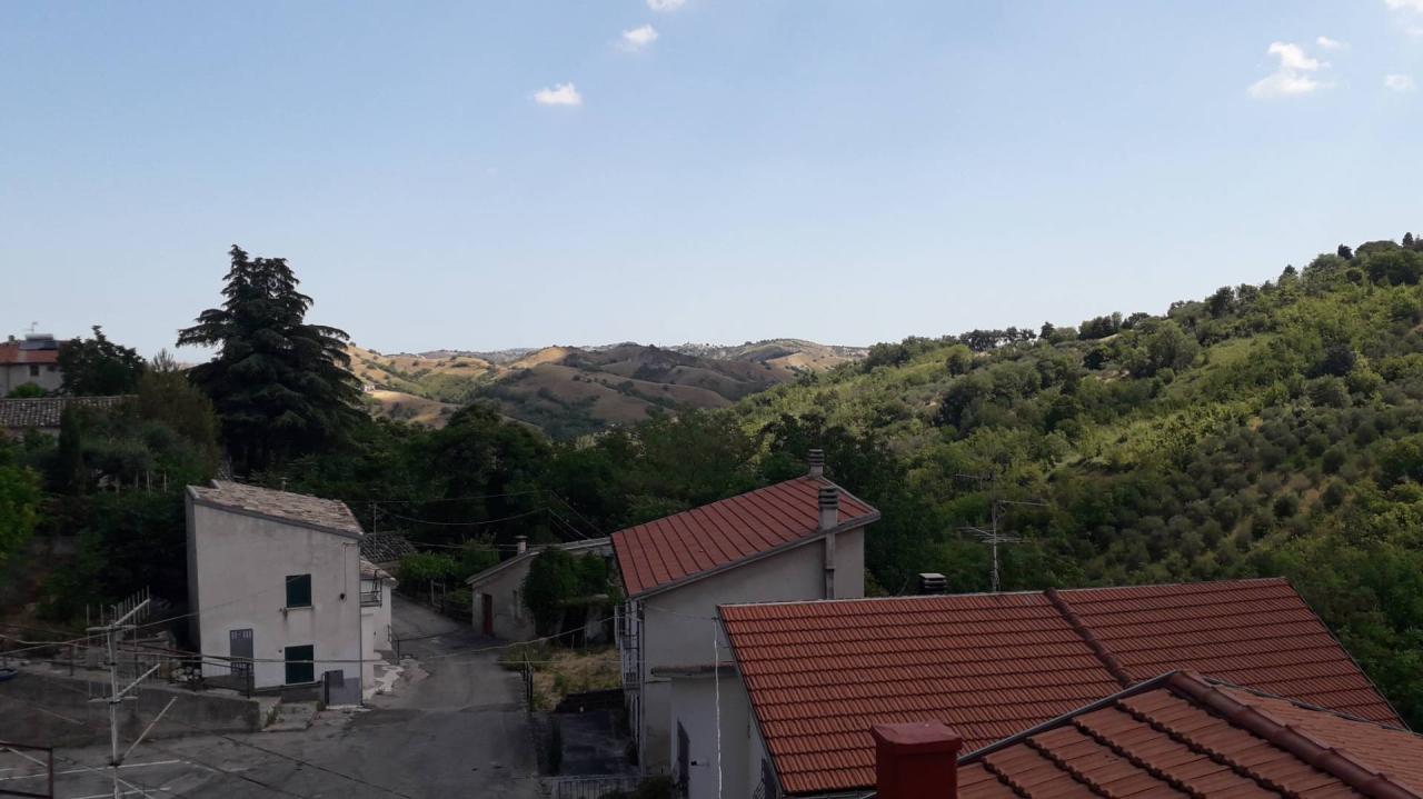 casa indipendente in vendita a Serramonacesca