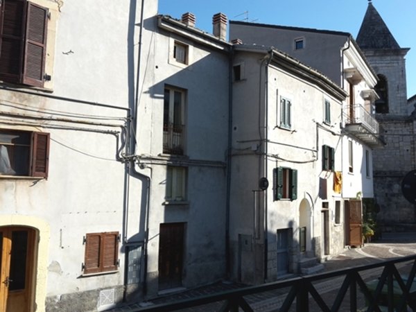 casa indipendente in vendita a Serramonacesca
