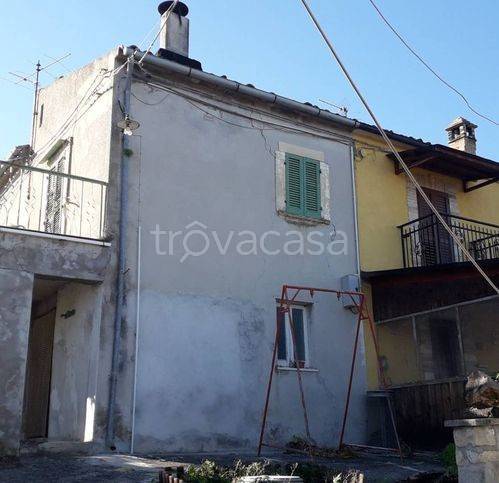 casa indipendente in vendita a Serramonacesca