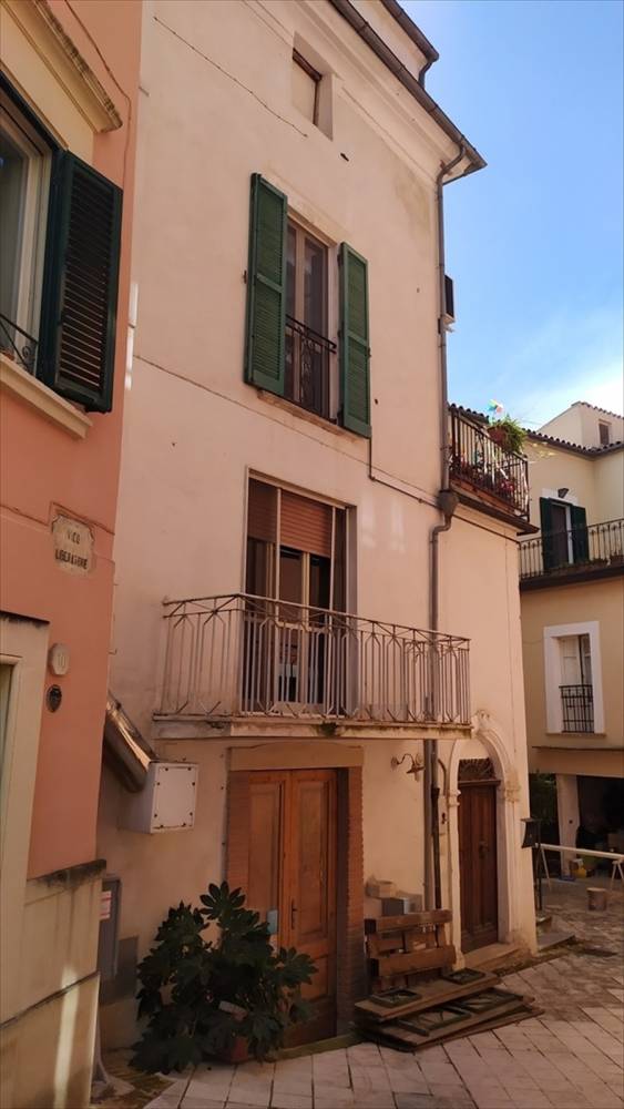 appartamento in vendita a Serramonacesca